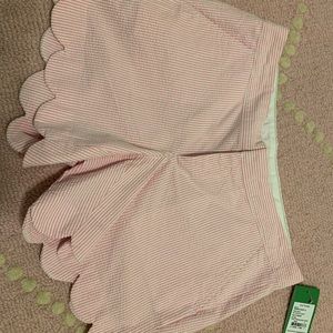 Lily Pulitzer buttercup short in pink seersucker.